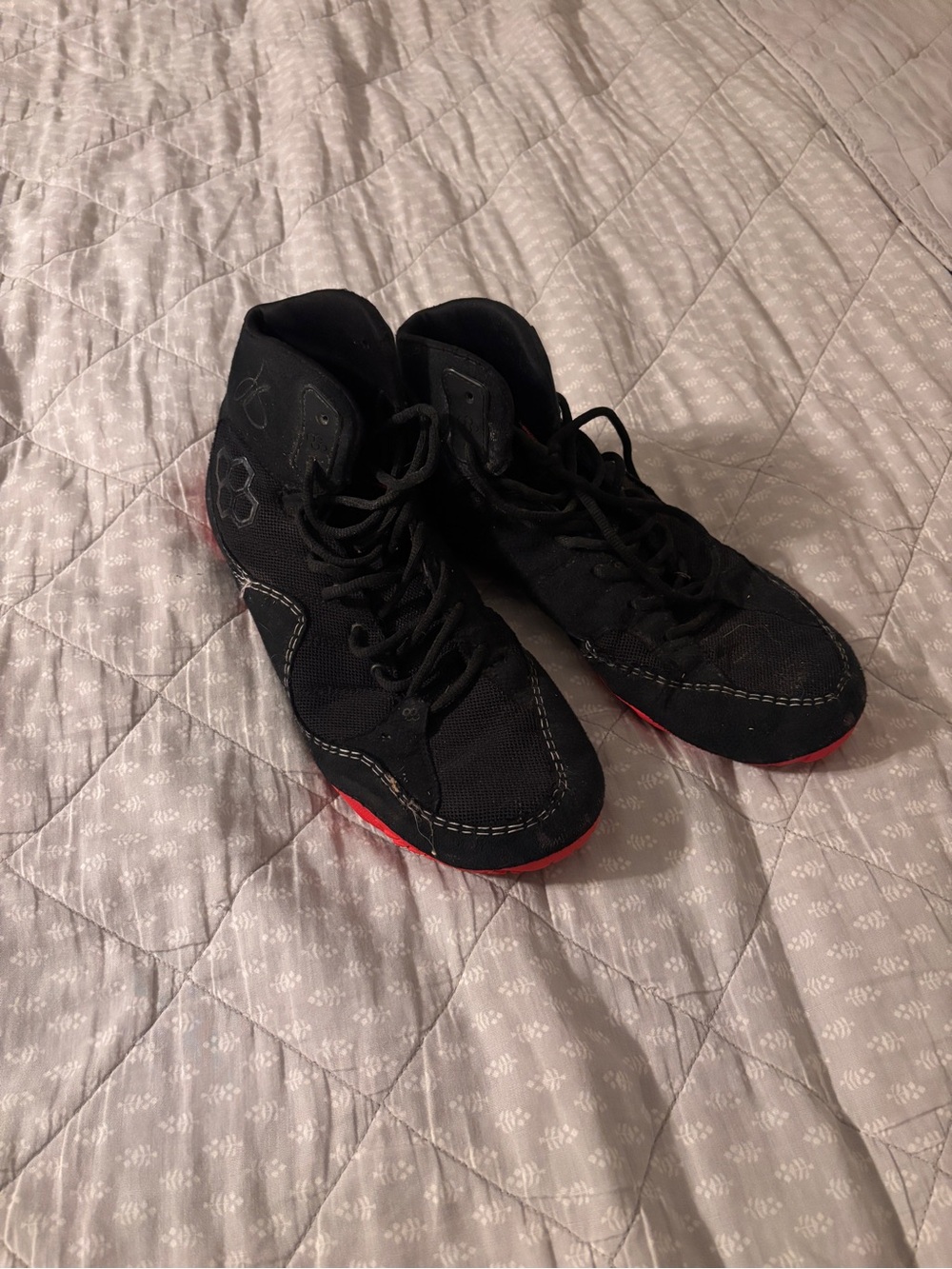 Men's Black High-Top wrestling Shoes with Red Sole